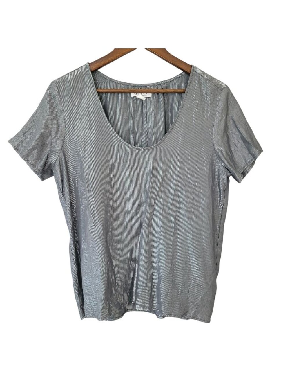 Velvet By Graham & Spencer Metallic Gray Scoop Neck Top Womens Sz M Short Sleeve